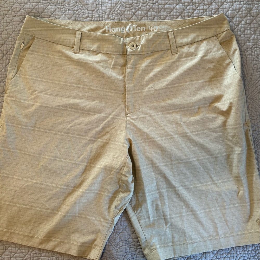 Hang Ten Men's Tan Flat Front Shorts